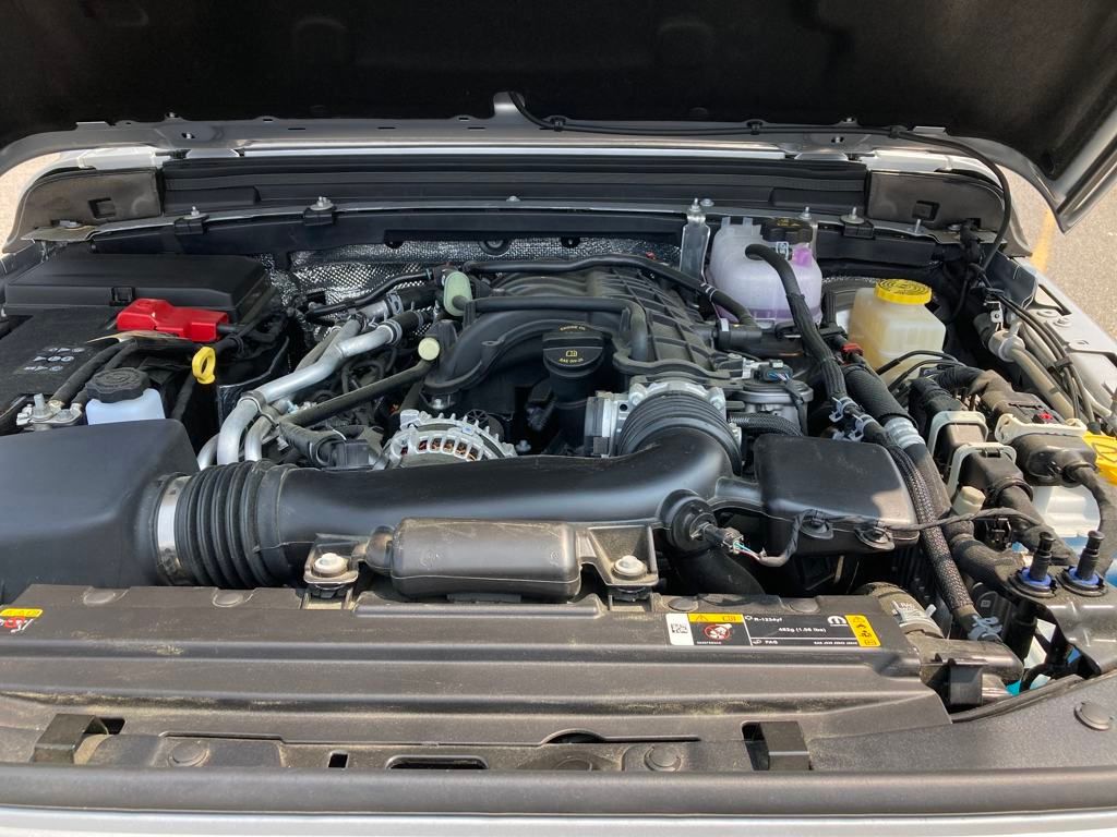 Vehicle image 28 of 37