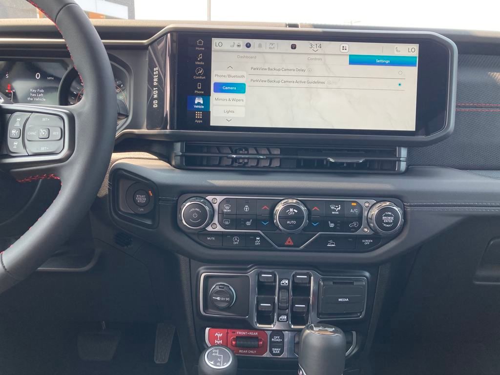 Vehicle image 18 of 37