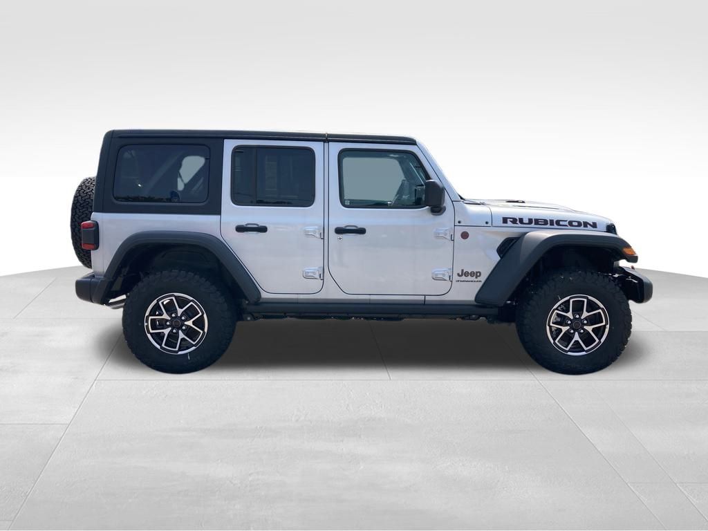 Vehicle image 4 of 37
