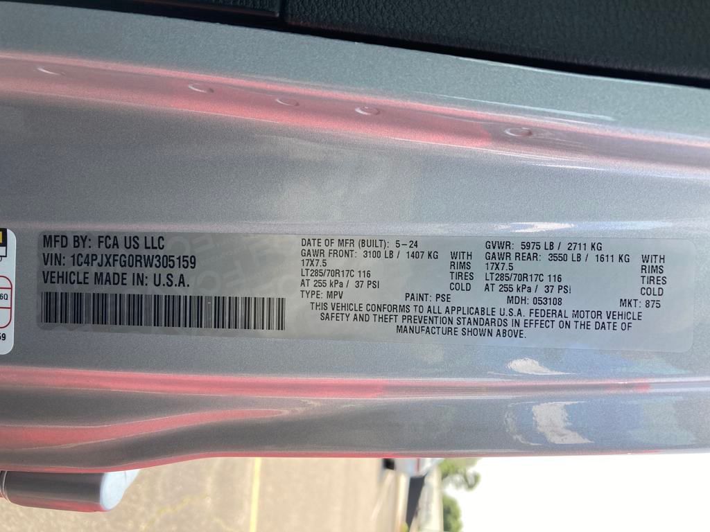 Vehicle image 20 of 37