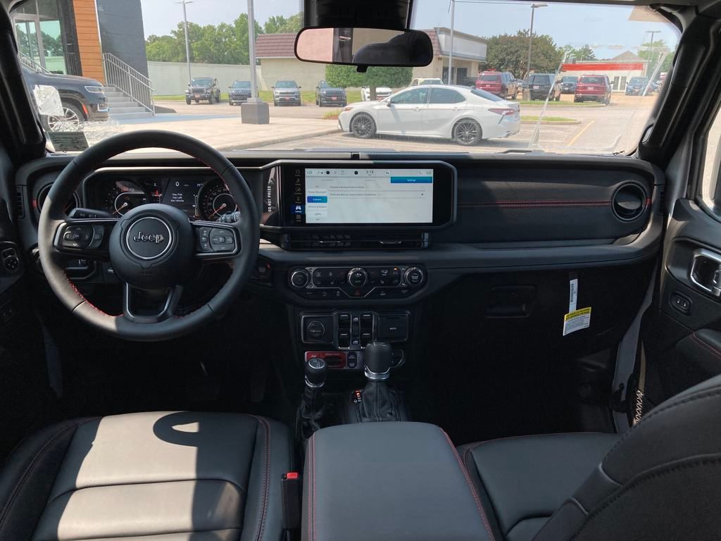 Vehicle image 13 of 37
