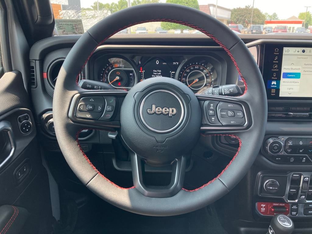 Vehicle image 15 of 37