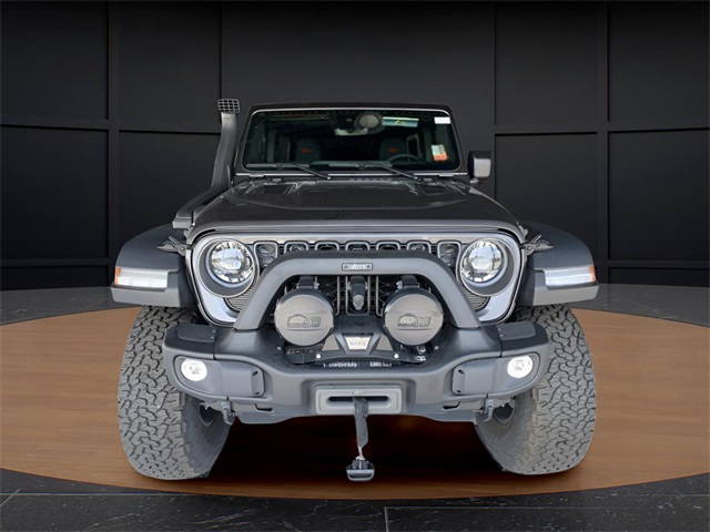 Vehicle image 3 of 39