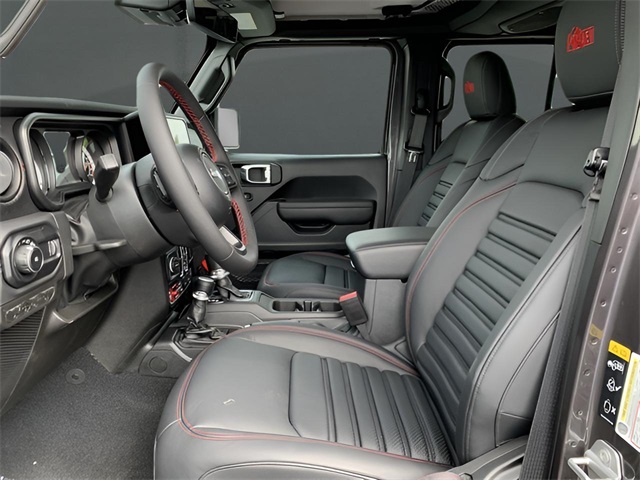 Vehicle image 14 of 39