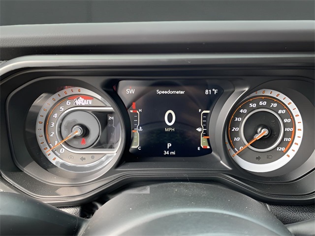 Vehicle image 18 of 39