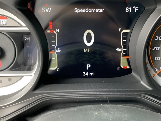 Vehicle image 19 of 39