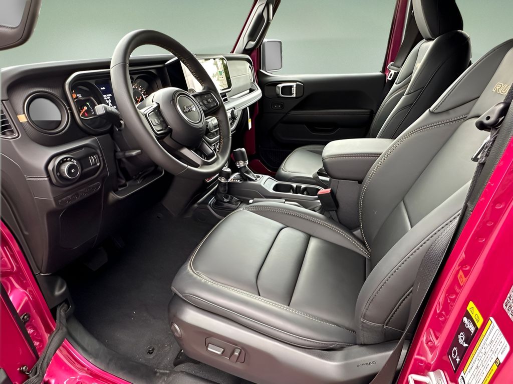 Vehicle image 21 of 23