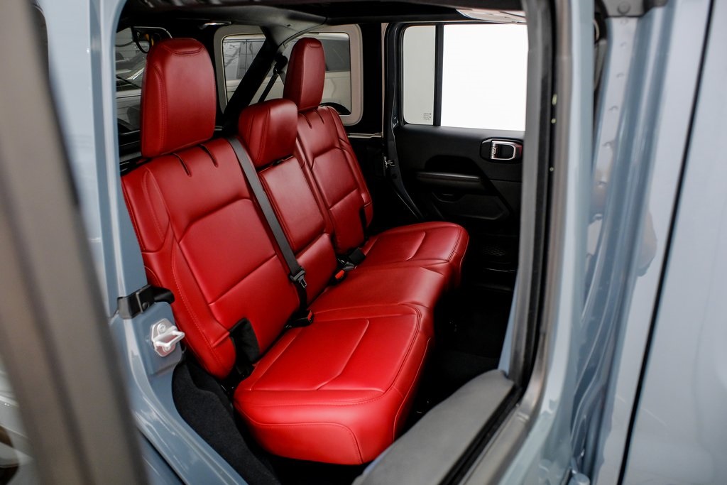 Vehicle image 19 of 56