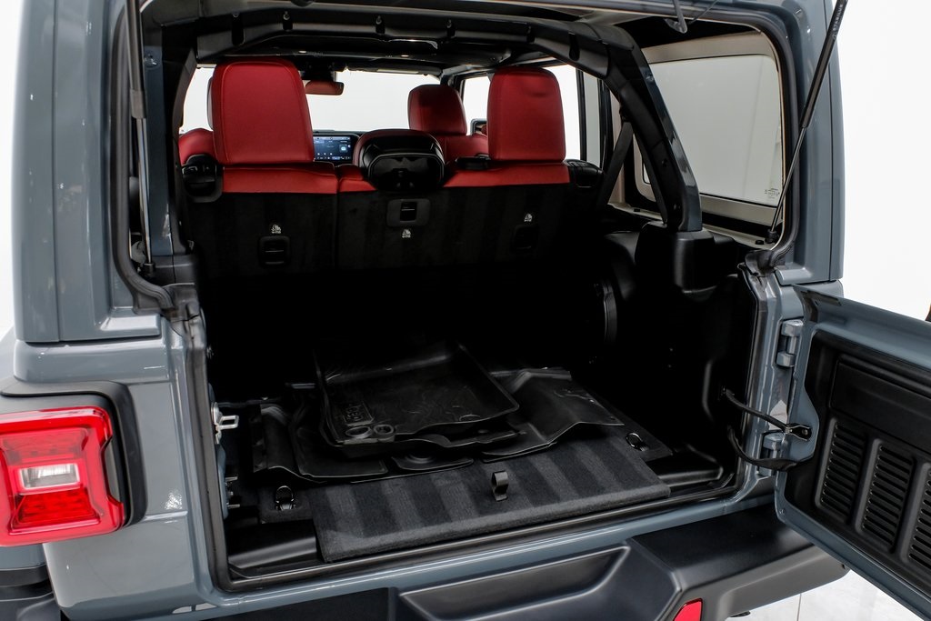 Vehicle image 18 of 56