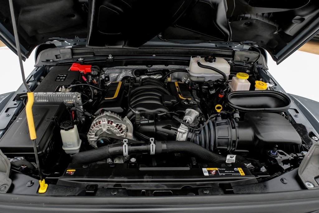 Vehicle image 10 of 56
