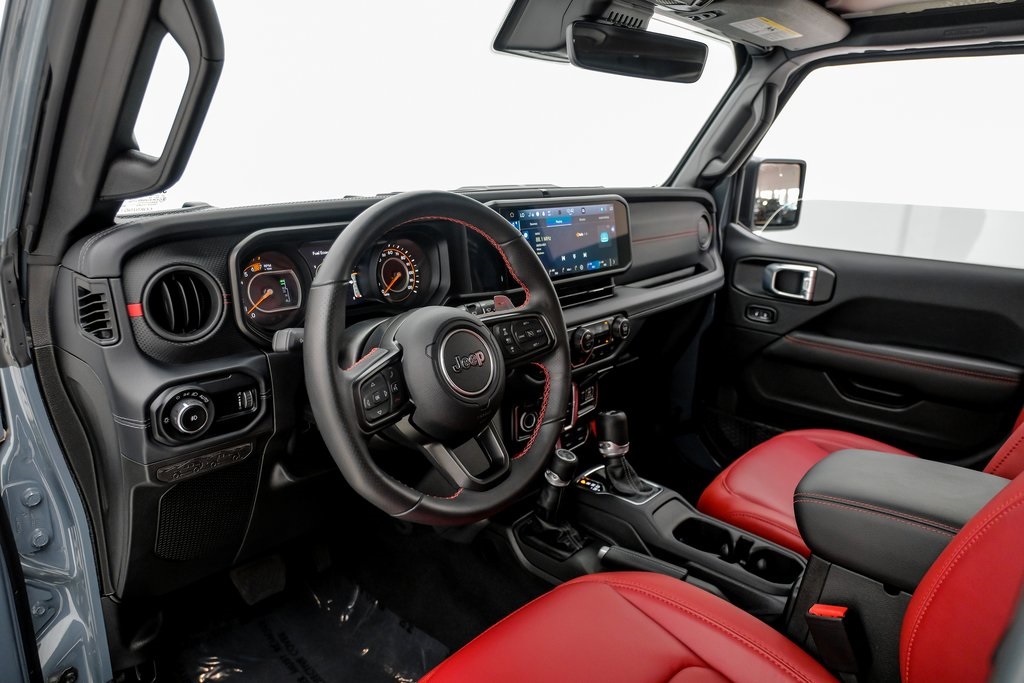 Vehicle image 27 of 56