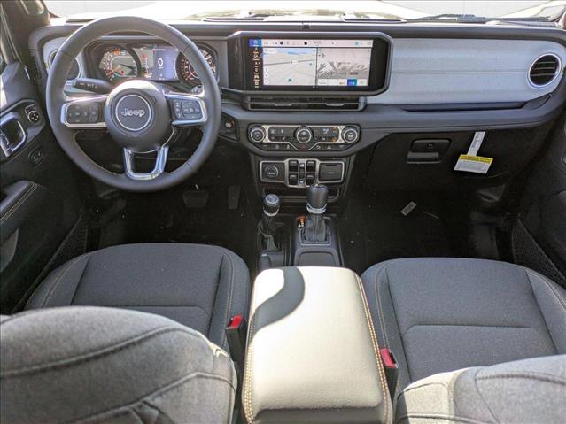 Vehicle image 13 of 18