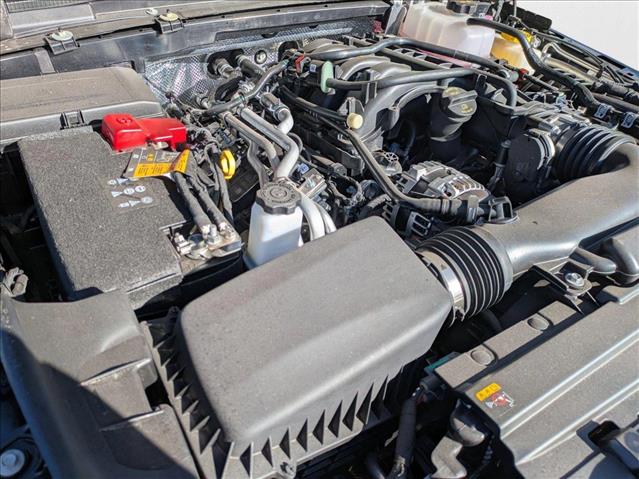 Vehicle image 8 of 18