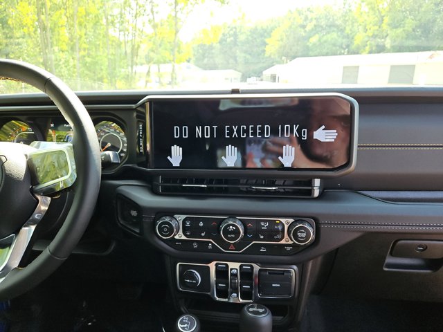 Vehicle image 14 of 55