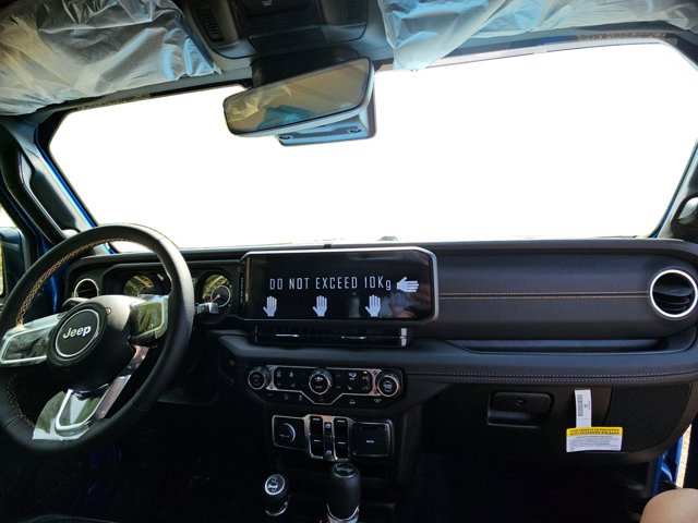 Vehicle image 41 of 55