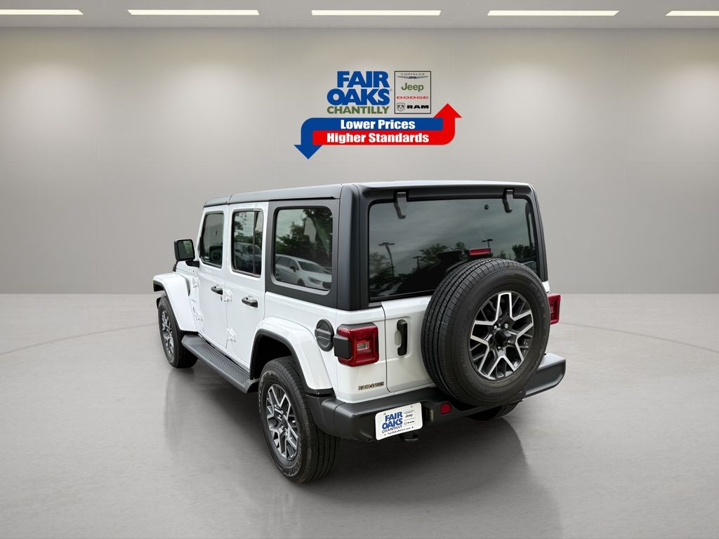 Vehicle image 8 of 30