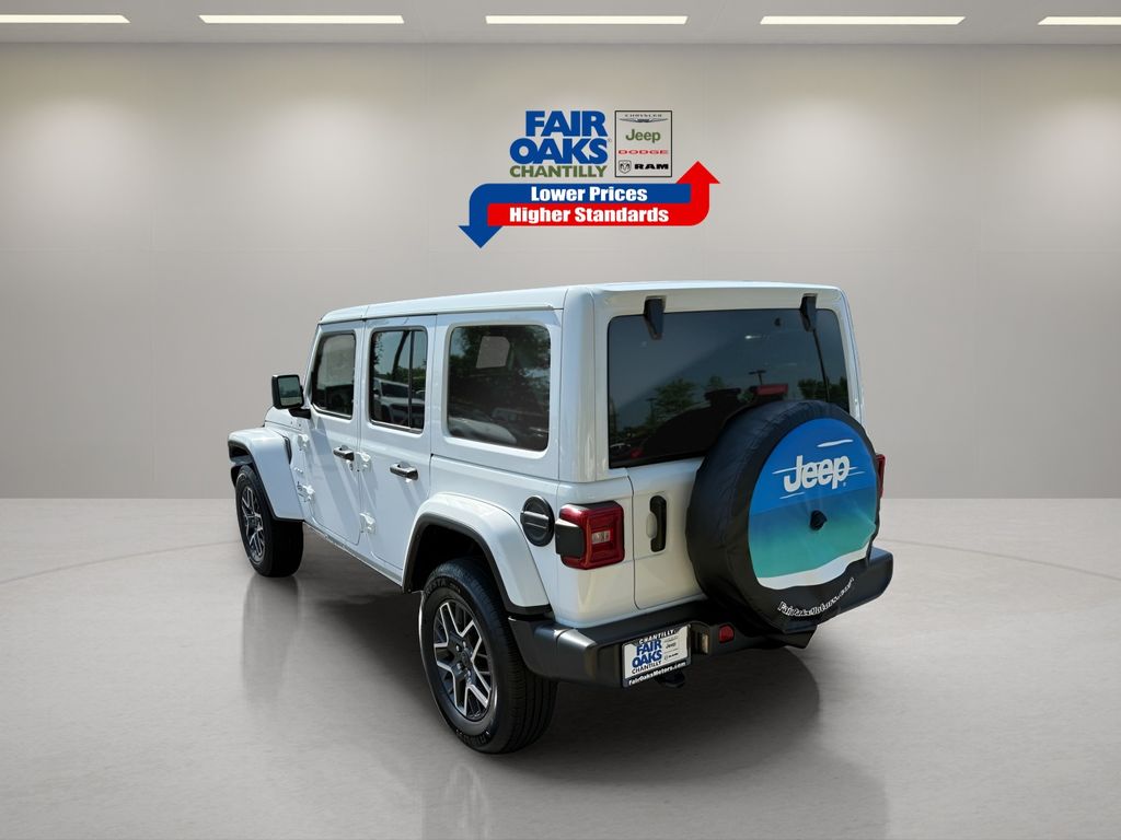 Vehicle image 7 of 28