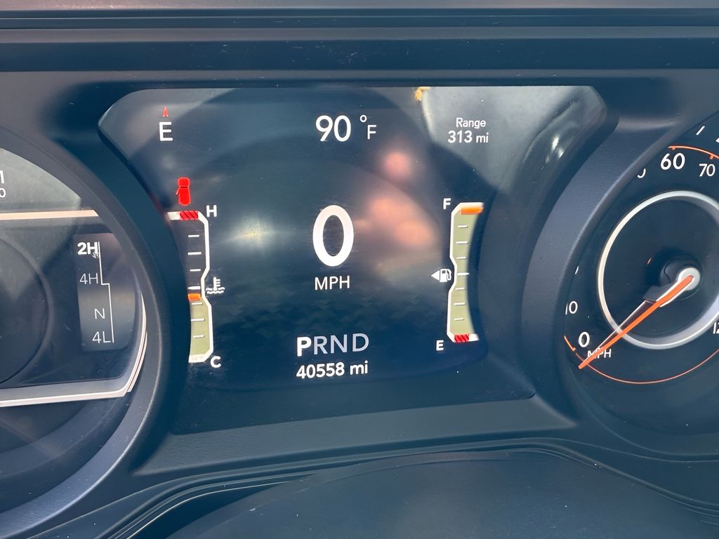 Vehicle image 19 of 28