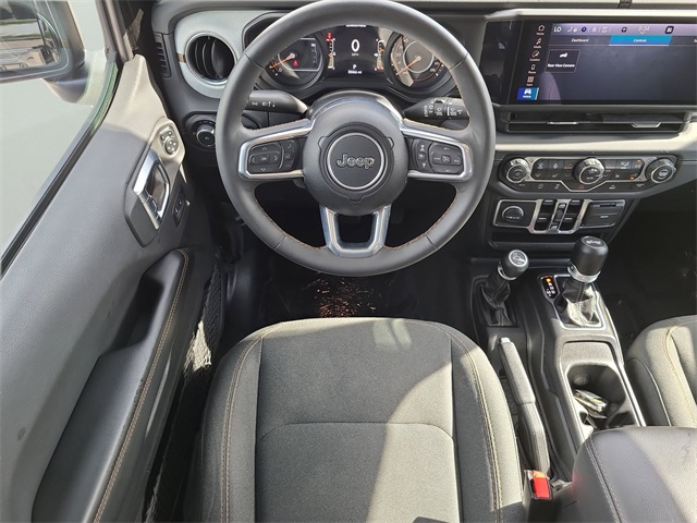 Vehicle image 18 of 35