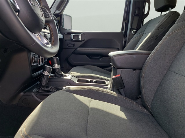 Vehicle image 15 of 35