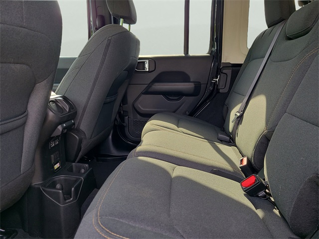 Vehicle image 12 of 35