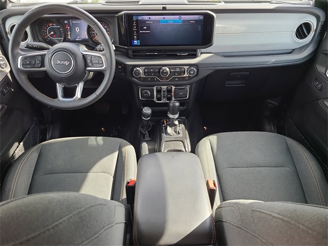 Vehicle image 19 of 35