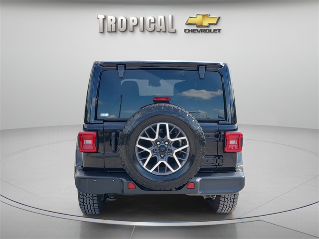 Vehicle image 7 of 35