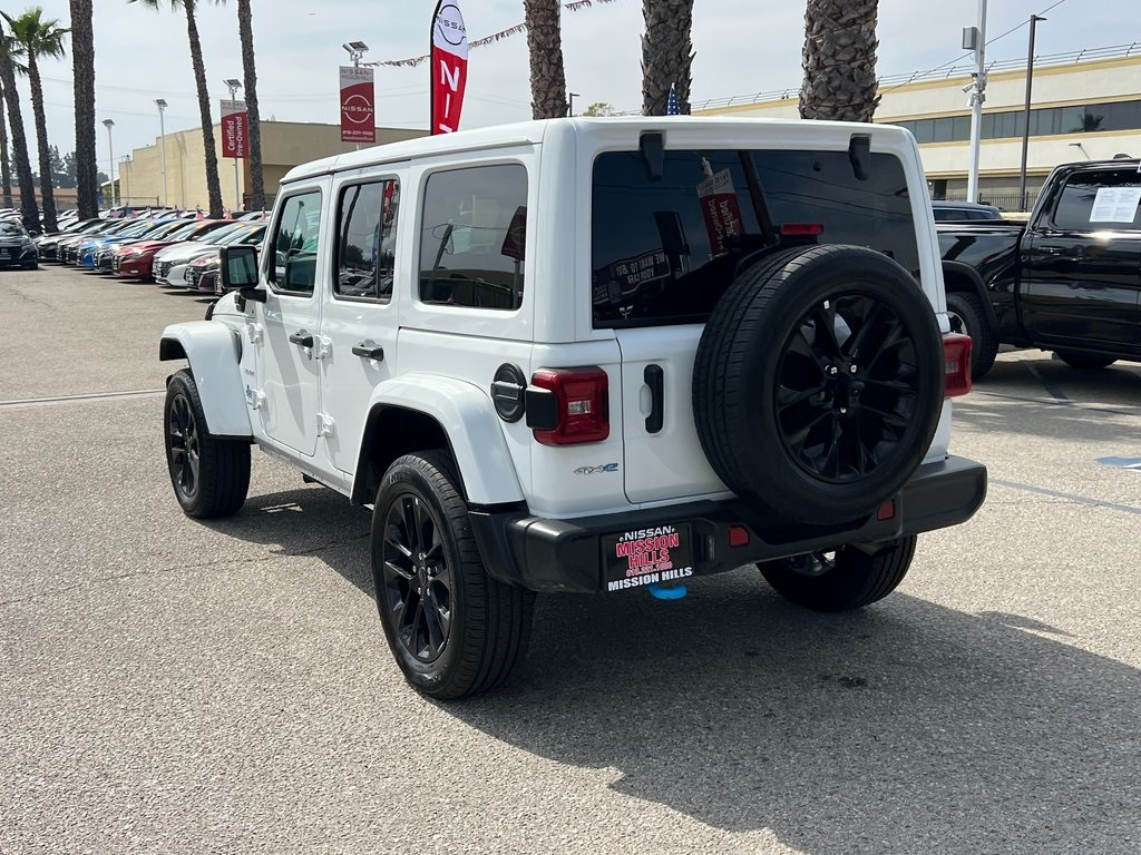 Vehicle image 8 of 26