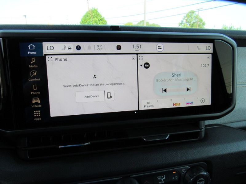 Vehicle image 9 of 23