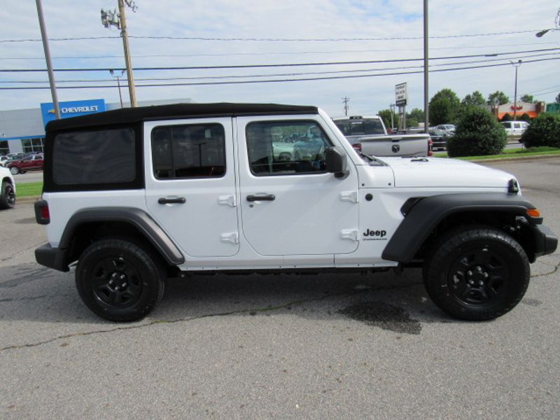 2024 Jeep Wrangler Sport Image 3 of 21