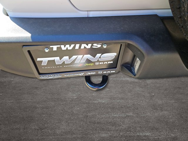 Vehicle image 20 of 60