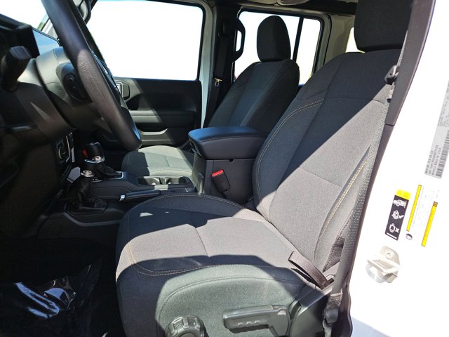 Vehicle image 9 of 60