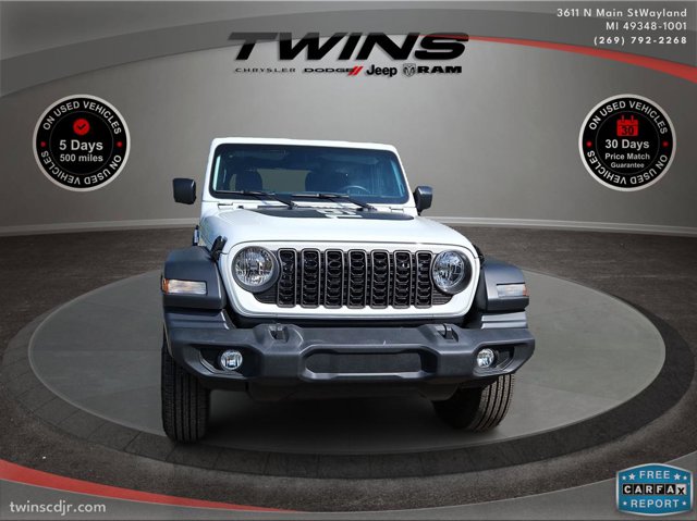 Vehicle image 3 of 60