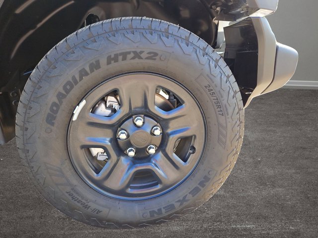 Vehicle image 22 of 60