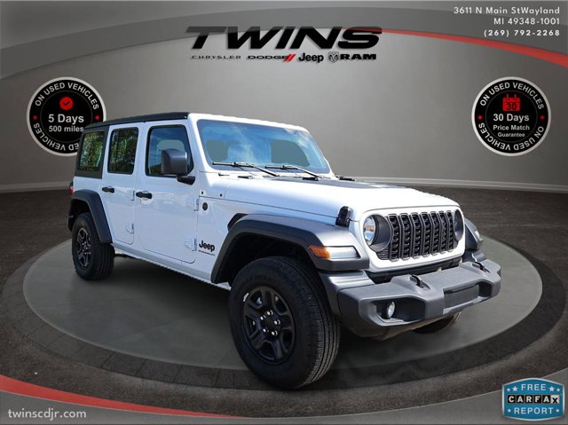 Vehicle image 4 of 60