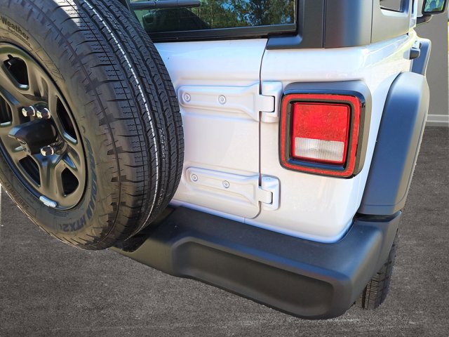 Vehicle image 29 of 60