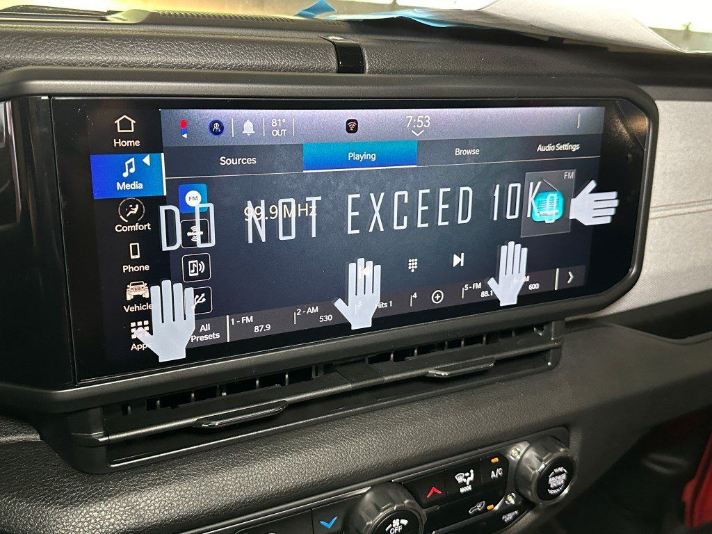 Vehicle image 13 of 20