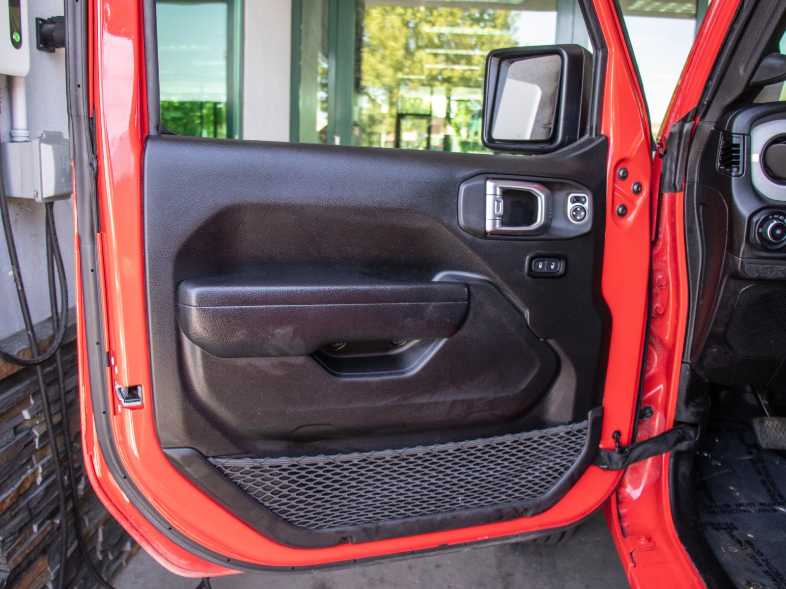 Vehicle image 9 of 23