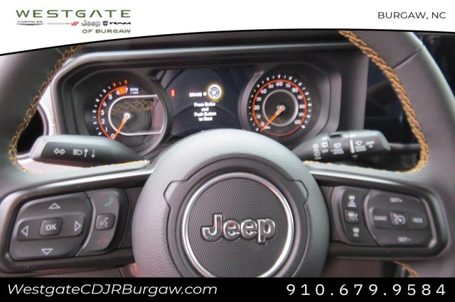 Vehicle image 15 of 19