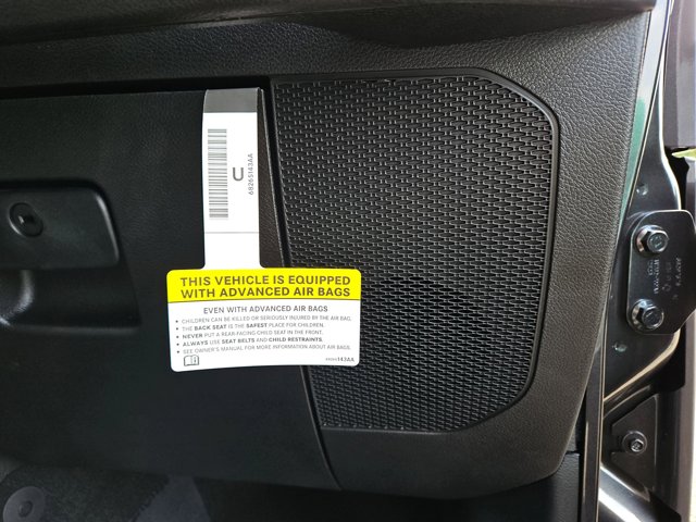 Vehicle image 50 of 67