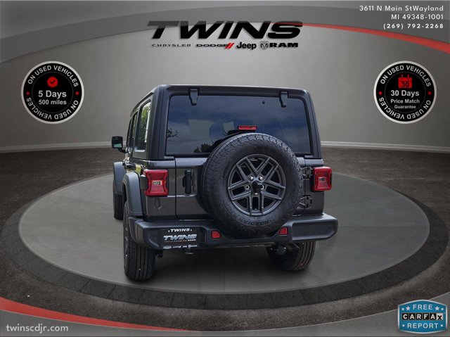 Vehicle image 5 of 67