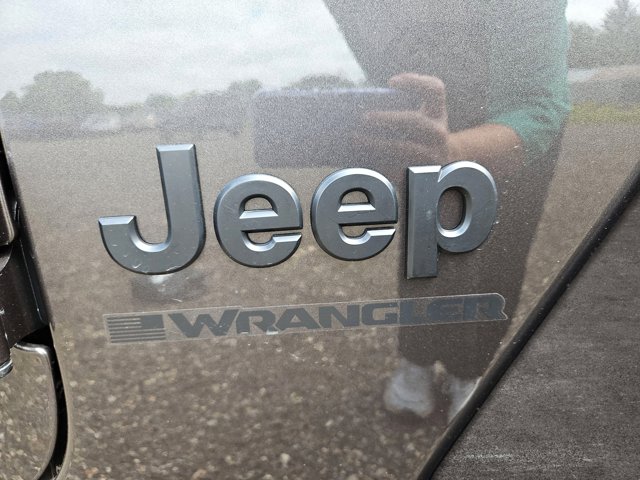 Vehicle image 43 of 67