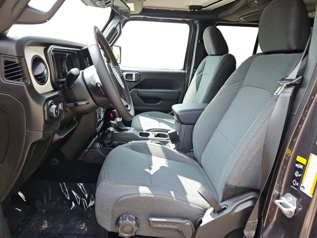 Vehicle image 12 of 67