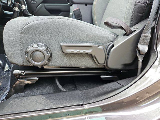 Vehicle image 23 of 67