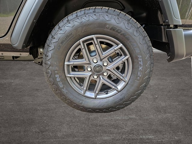Vehicle image 35 of 67