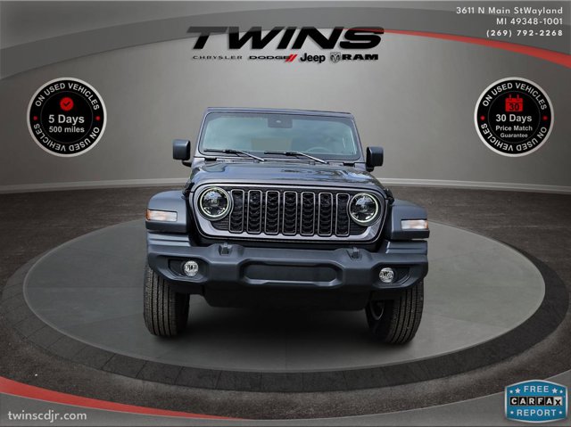 Vehicle image 4 of 67