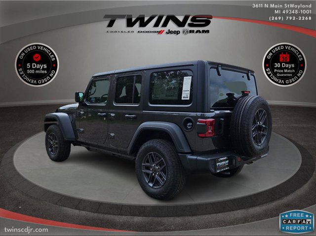 Vehicle image 8 of 67