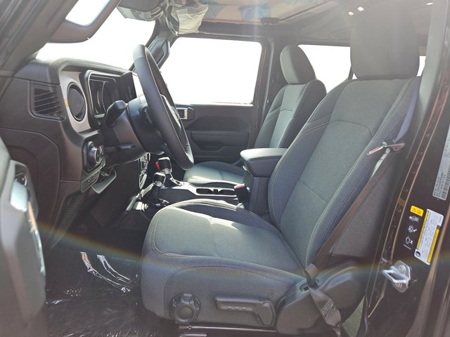 Vehicle image 11 of 66