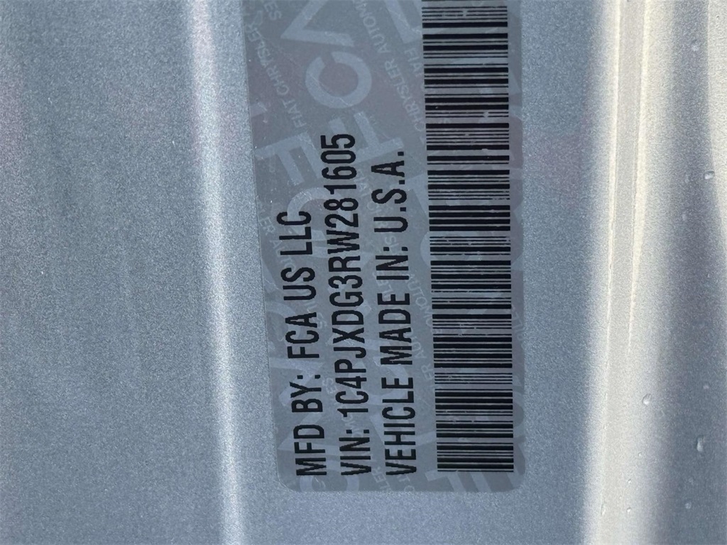 Vehicle image 26 of 30