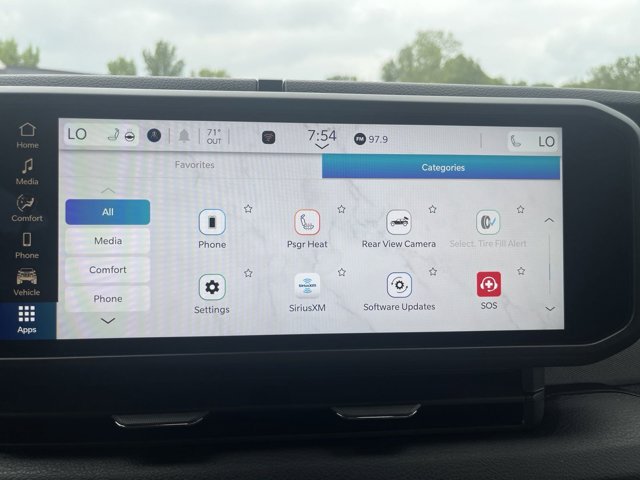 Vehicle image 23 of 62